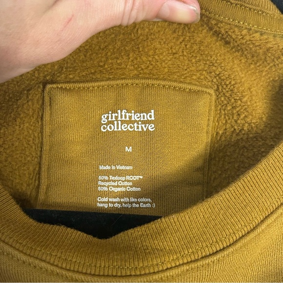 Girlfriend Collective Cropped Mustard Sweatshirt - Picture 3 of 4